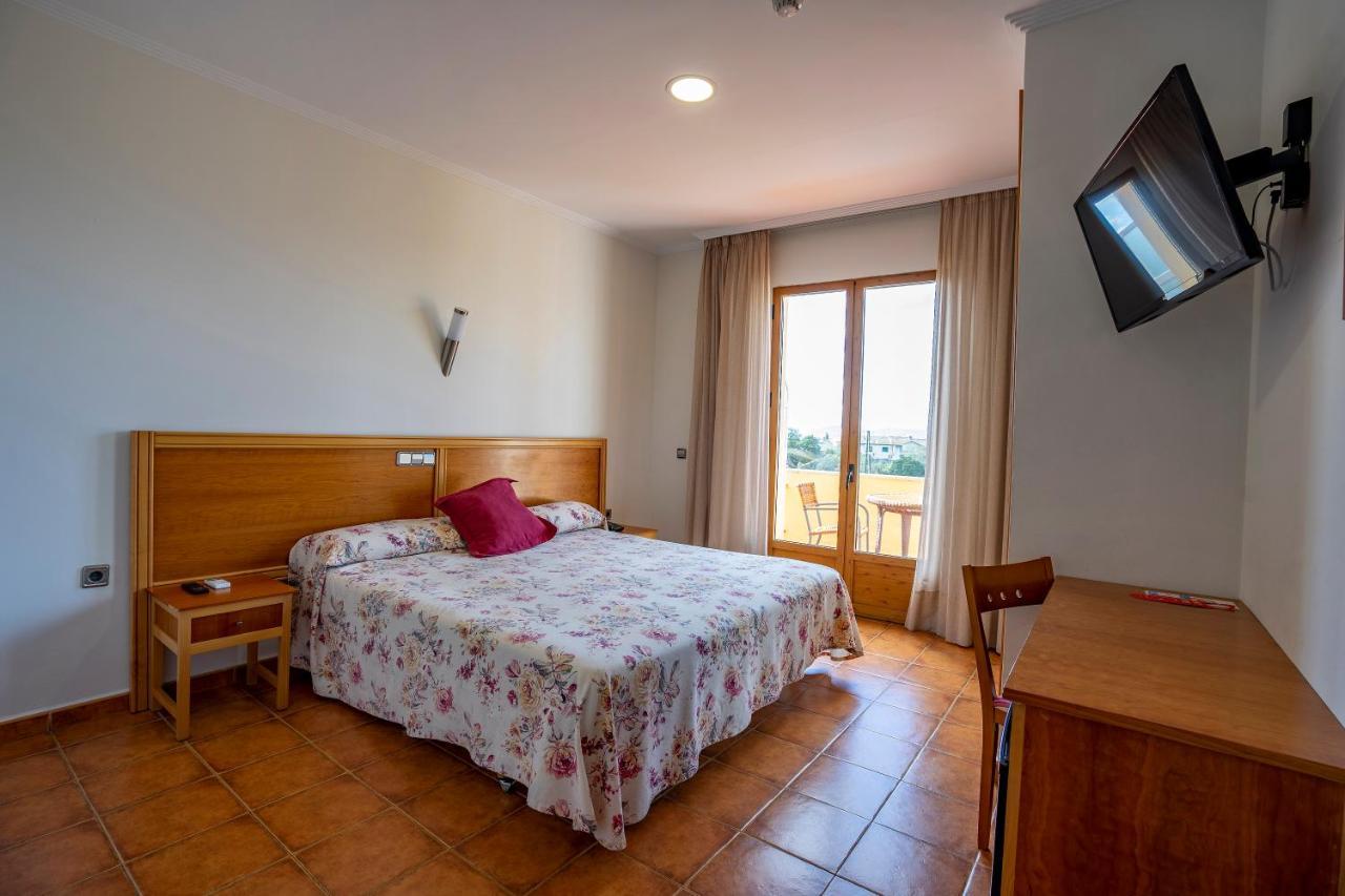 Hotel Los Barruecos By Croma Malpartida de Caceres Exterior photo